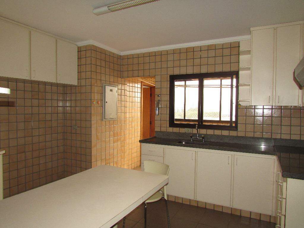 Apartamento, 3 quartos, 140 m² - Foto 4