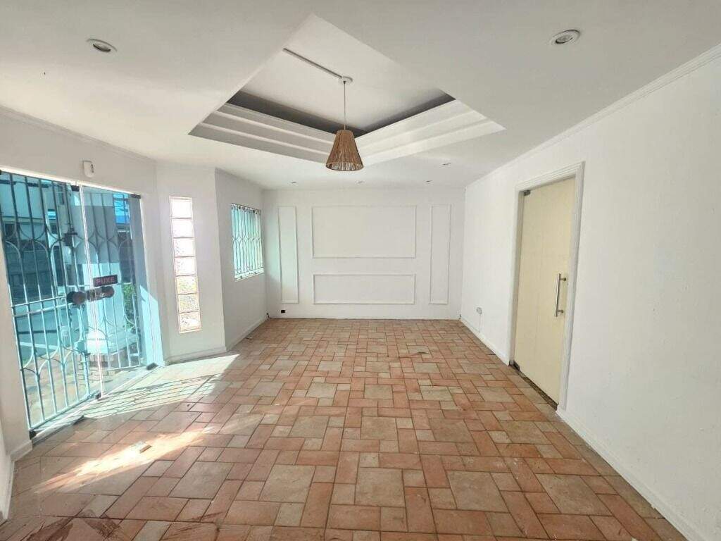 Casa para aluguel no Centro: 