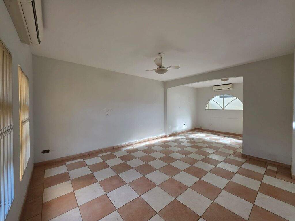 Casa para aluguel no Alto: 