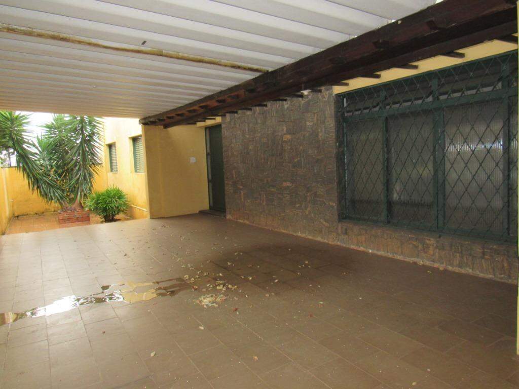 Casa à venda no Centro: 
