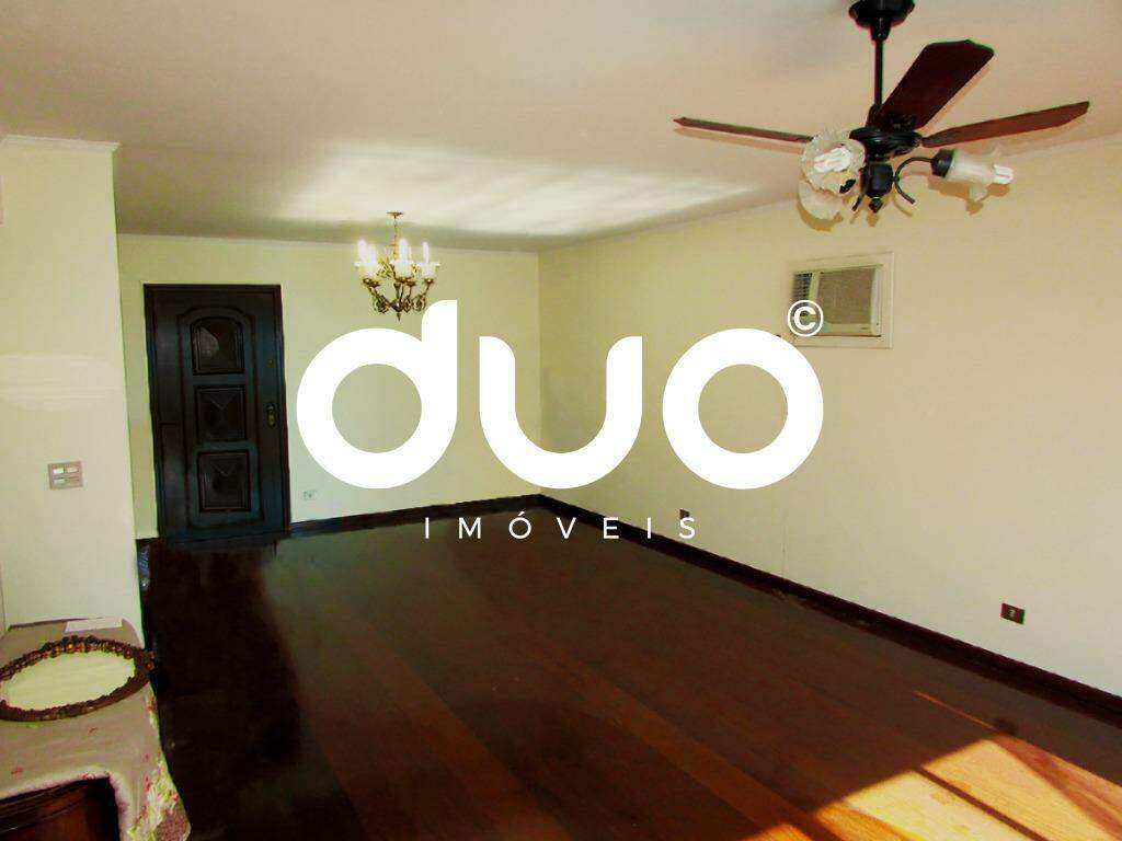 Apartamento à venda no Centro: Sala de TV, estar e jantar