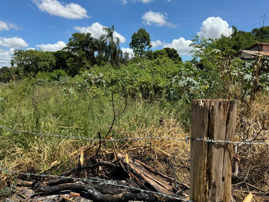 Terreno à venda no Glebas Natalinas: 