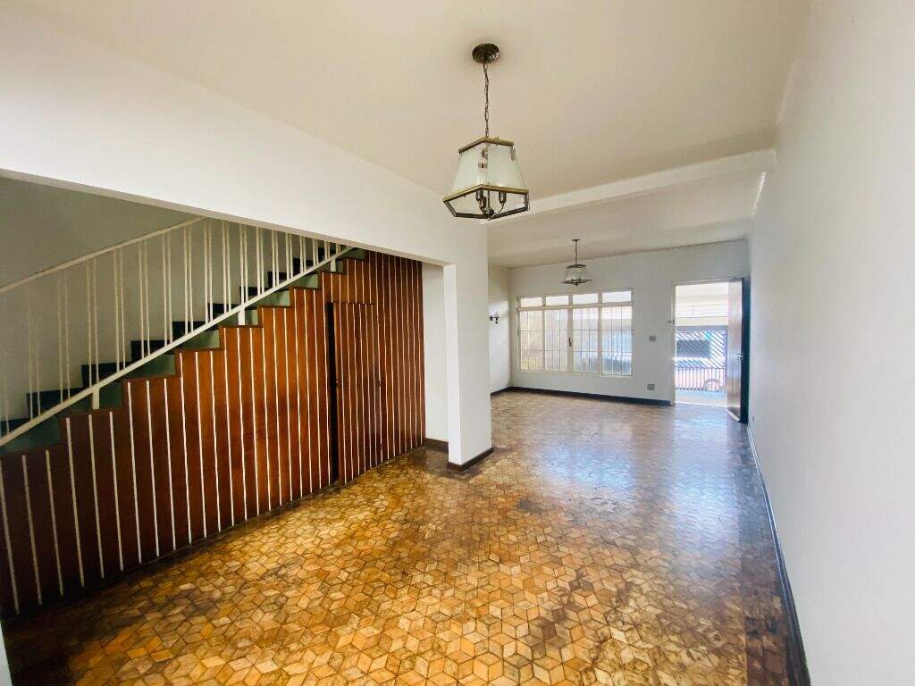 Casa à venda no Centro: 