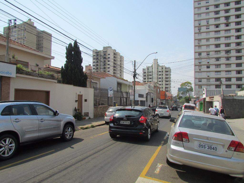 Casa à venda no Centro: 