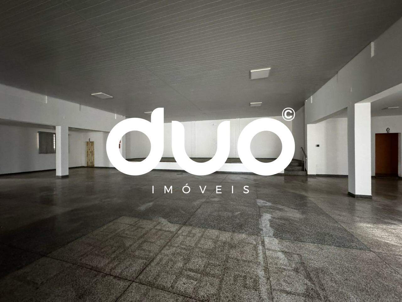Salão para aluguel no Dois Córregos: 
