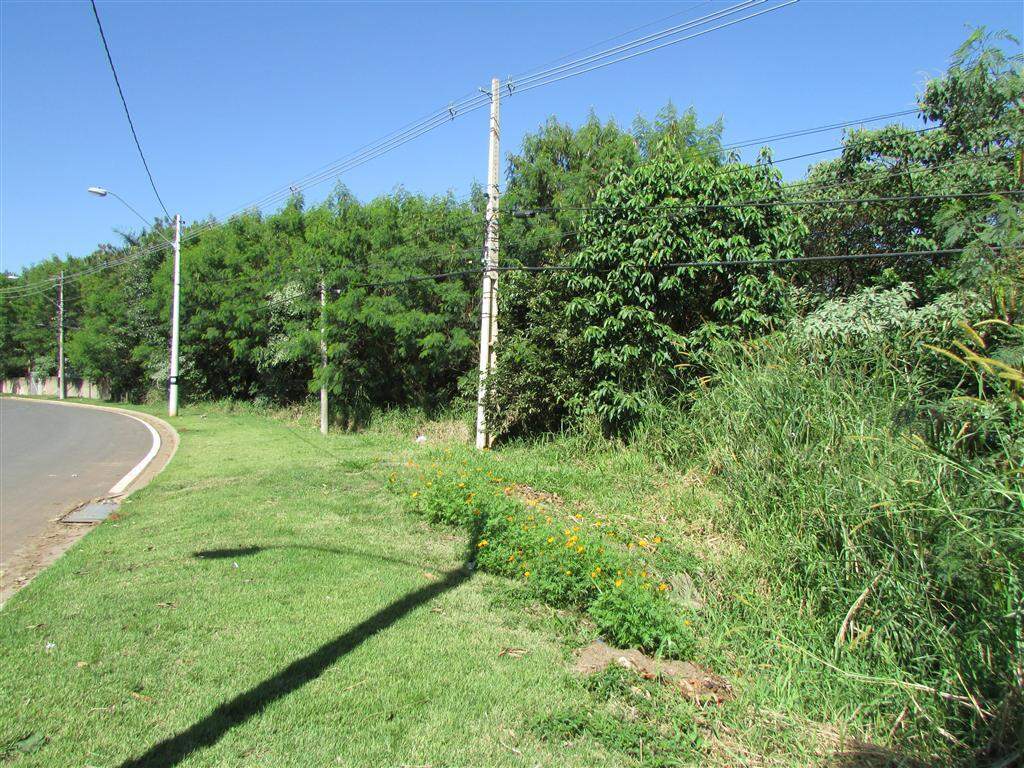 Área à venda no Jardim Nova Iguaçu: 