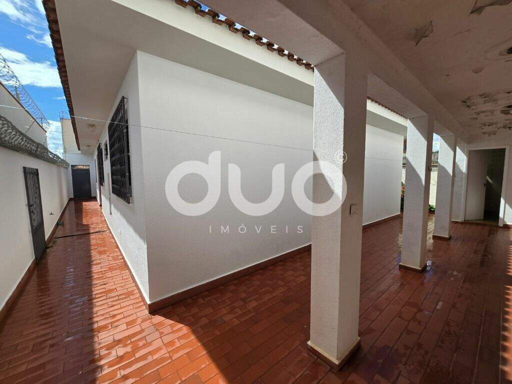 Casa, 4 quartos, 285 m² - Foto 33