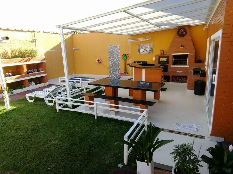 Casa à venda no Centro: 