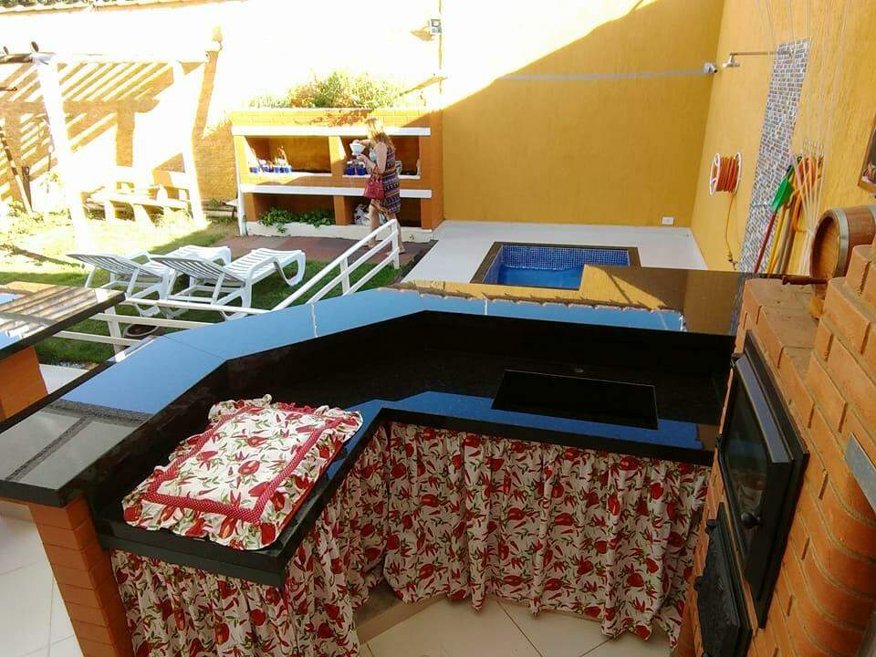 Casa à venda no Centro: 