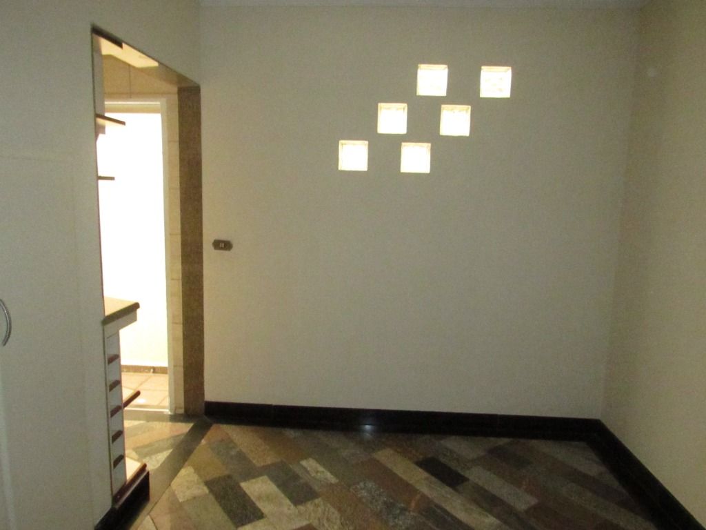 Casa para aluguel no Jardim Brasília: 