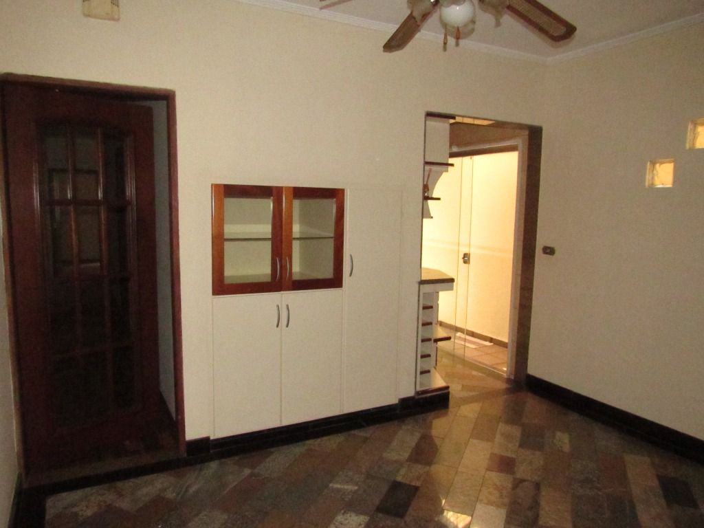 Casa para aluguel no Jardim Brasília: 