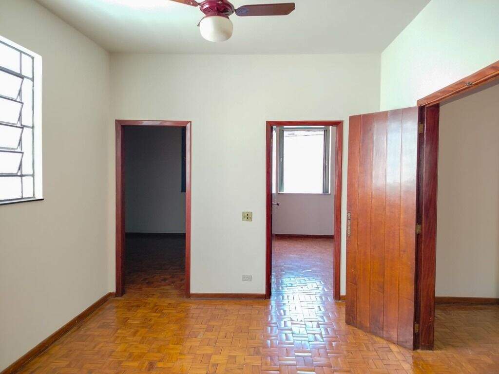 Casa à venda no Centro: 