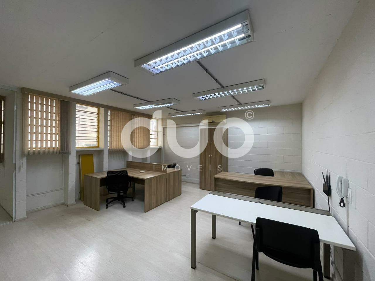 Sala para aluguel no Centro: 