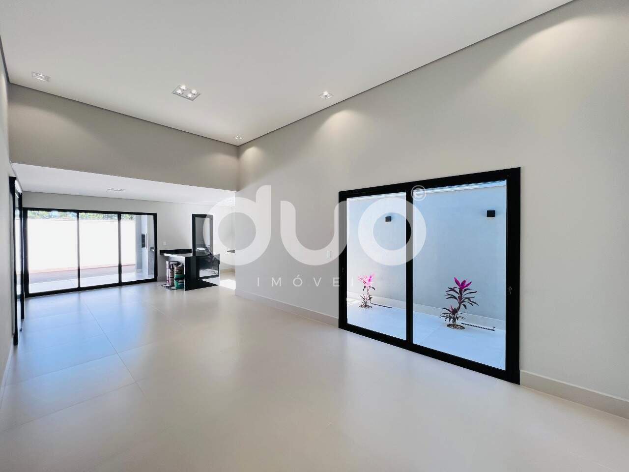 Casa em Condominío à venda no Residencial Fazenda Pinheirinho: 