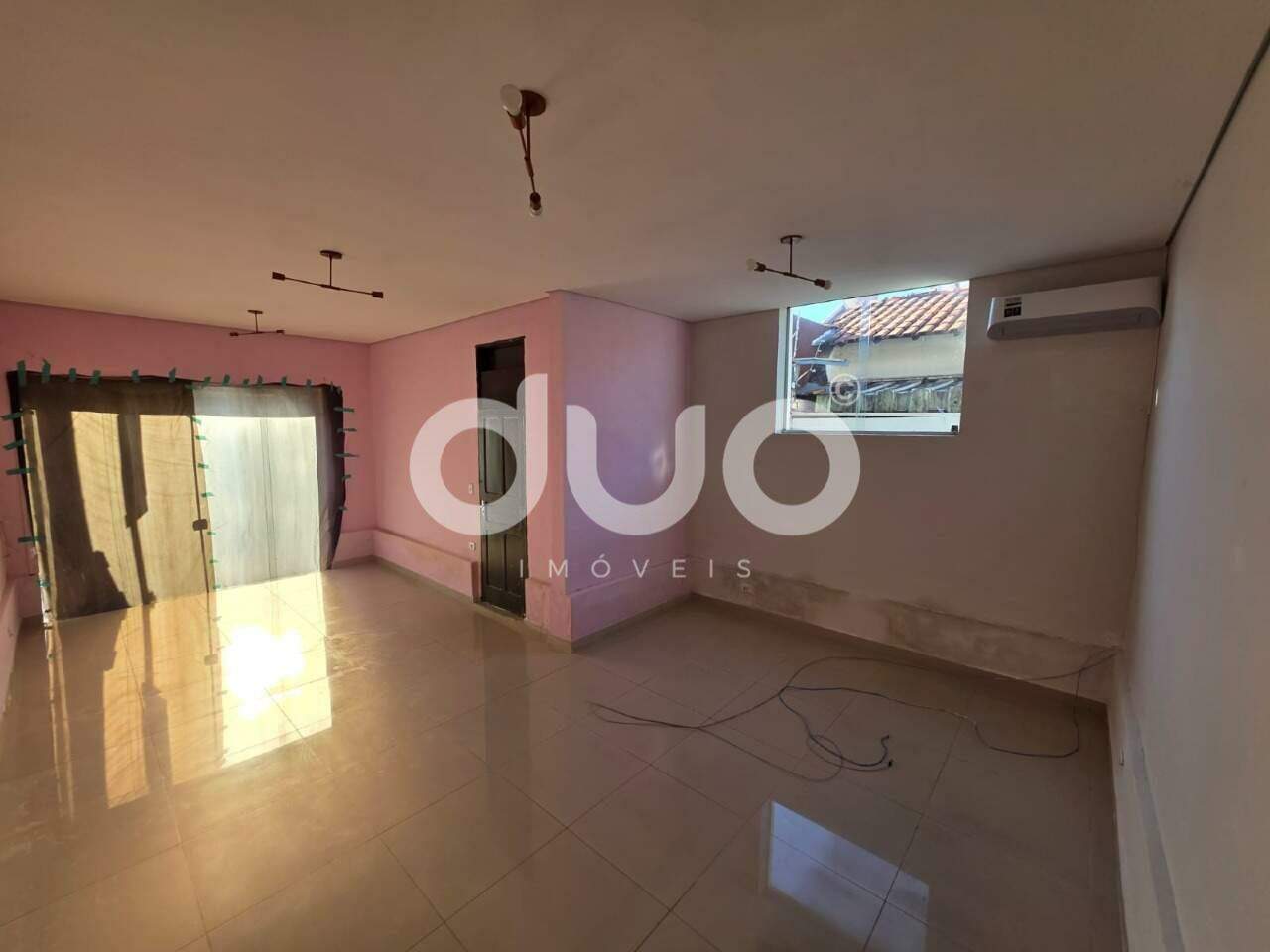 Casa, 2 quartos, 200 m² - Foto 1