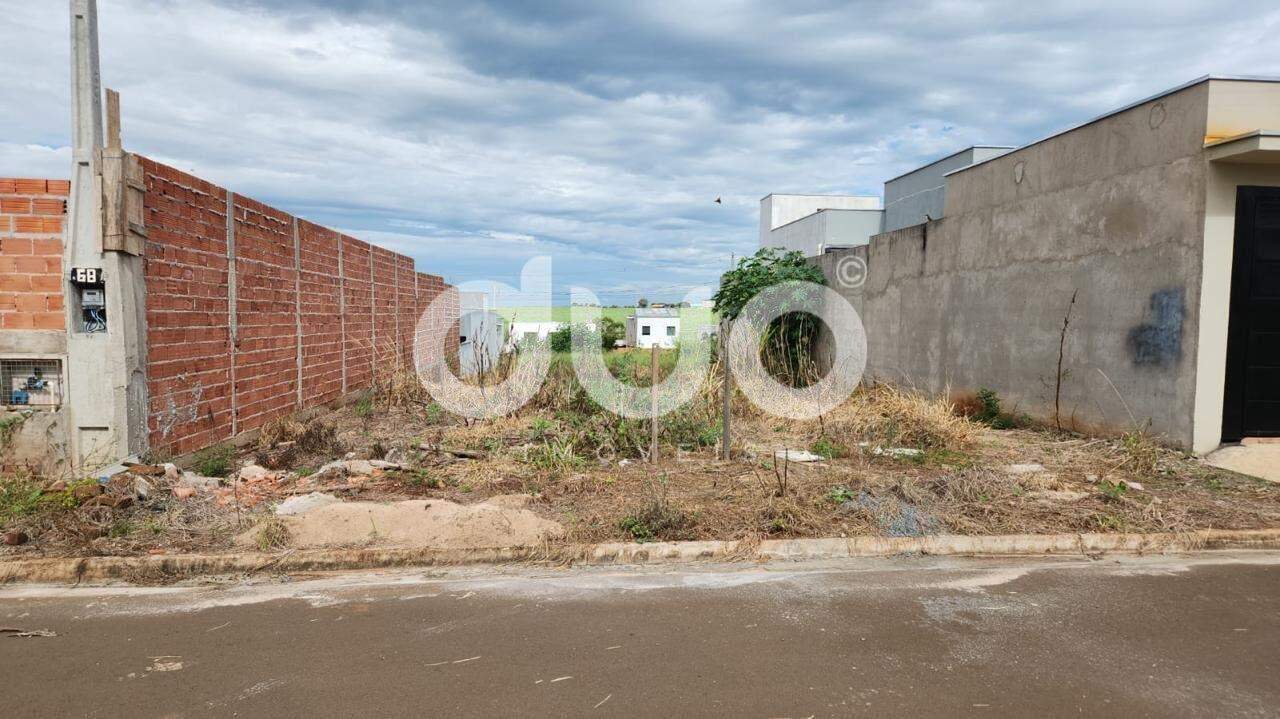 Terreno à venda no Jardim São Francisco: 