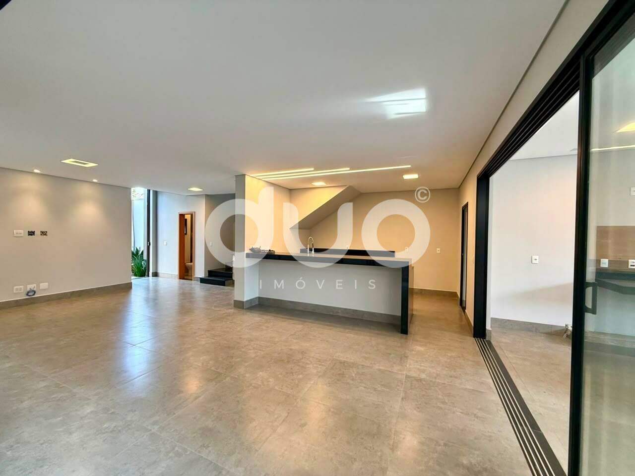 Casa em Condominío à venda no Condomínio Lazuli Club: 