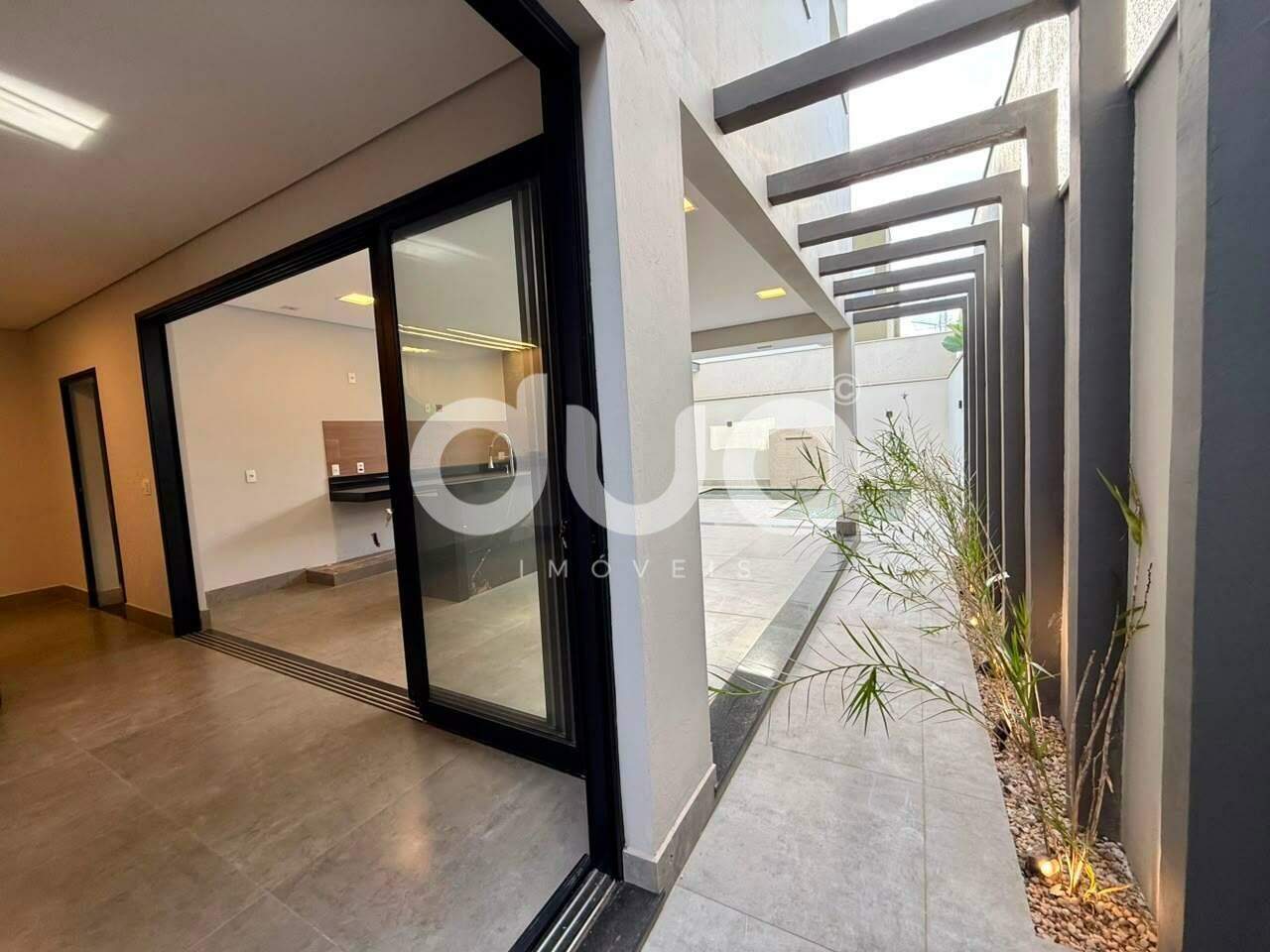 Casa em Condominío à venda no Condomínio Lazuli Club: 