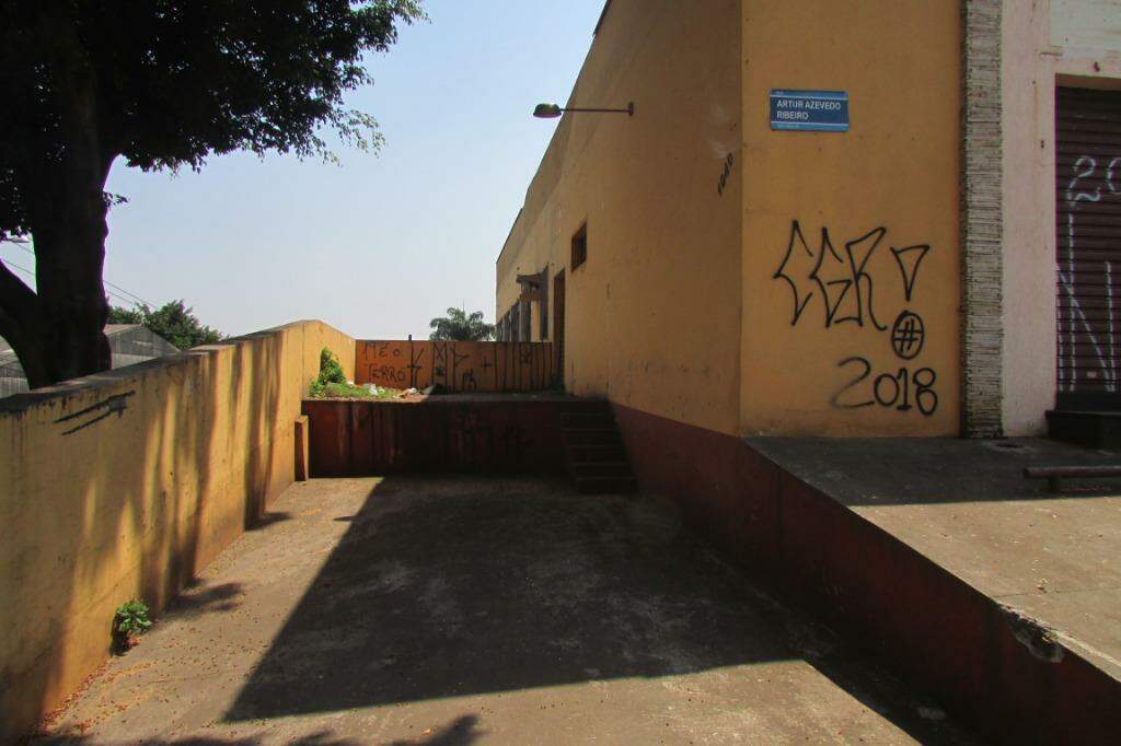 Barracão à venda no Vila Industrial: 