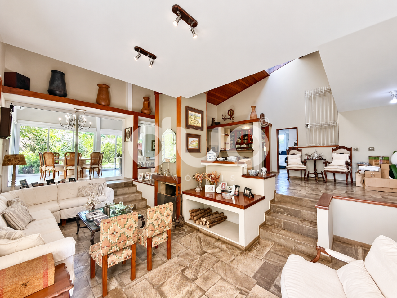 Casa para aluguel no Parque Santa Cecília: 