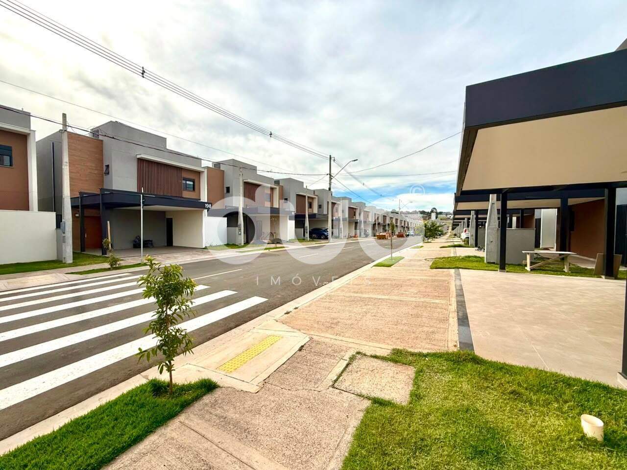 Casa em Condominío à venda no Reserva Jequitibá: 