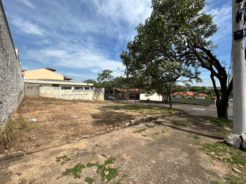 Terreno à venda no Vila Rezende: Terreno à venda, 470 m² por R$ 470.000 - Nova Piracicaba - Piracicaba/SP