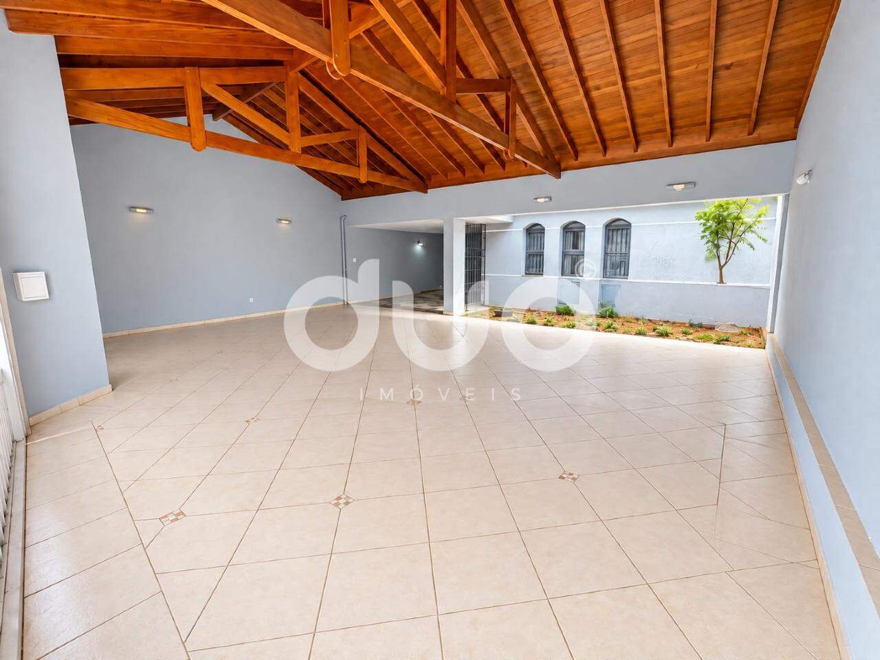 Casa, 3 quartos, 200 m² - Foto 1