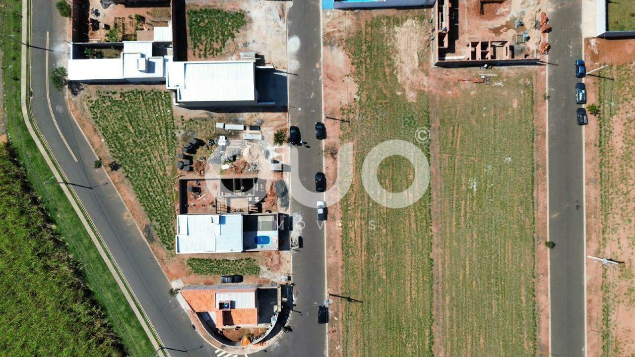 Terreno à venda no Bela Vida: 