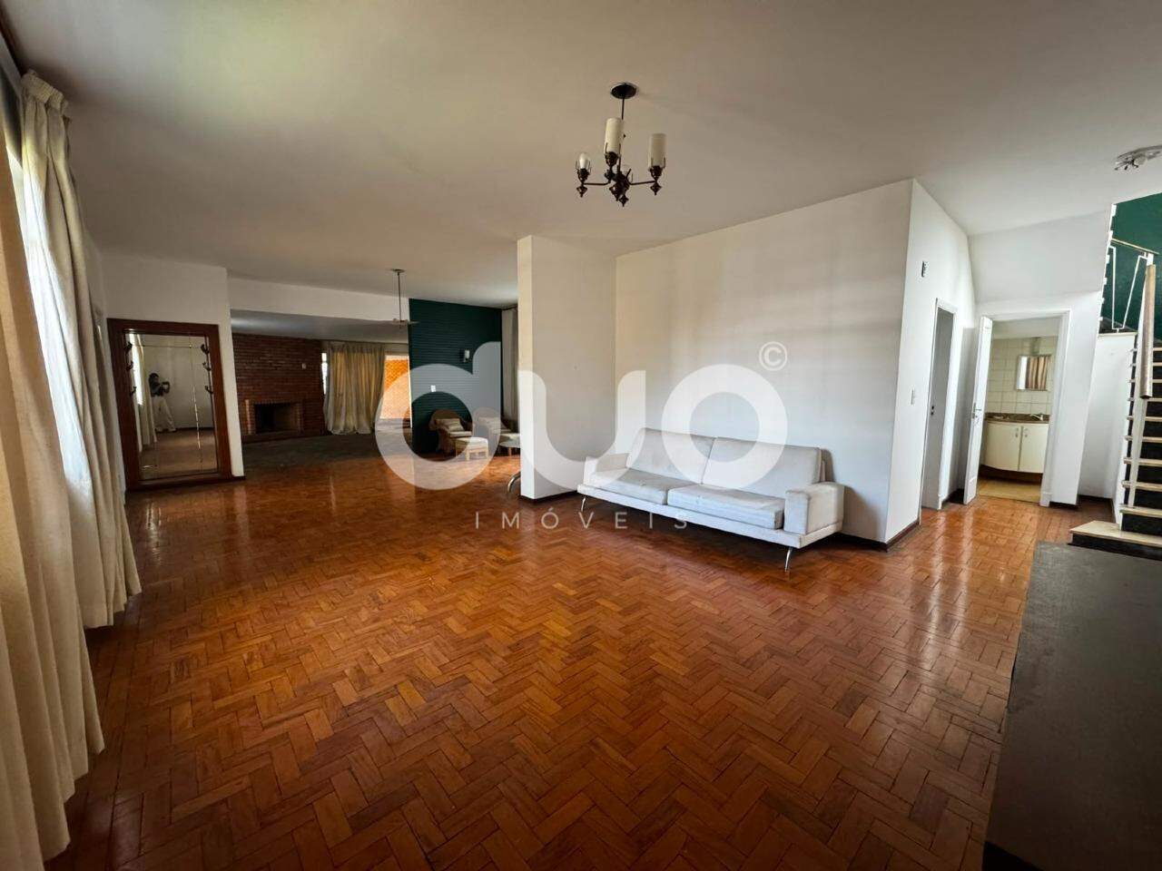 Casa, 6 quartos, 583 m² - Foto 1