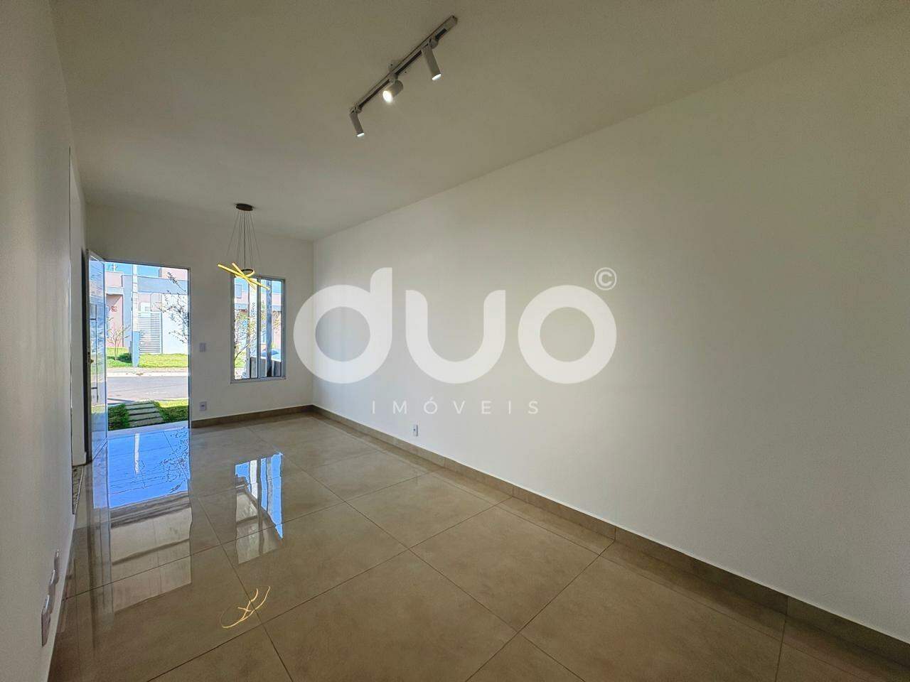 Casa em Condominío à venda no Cidade Judiciaria: 