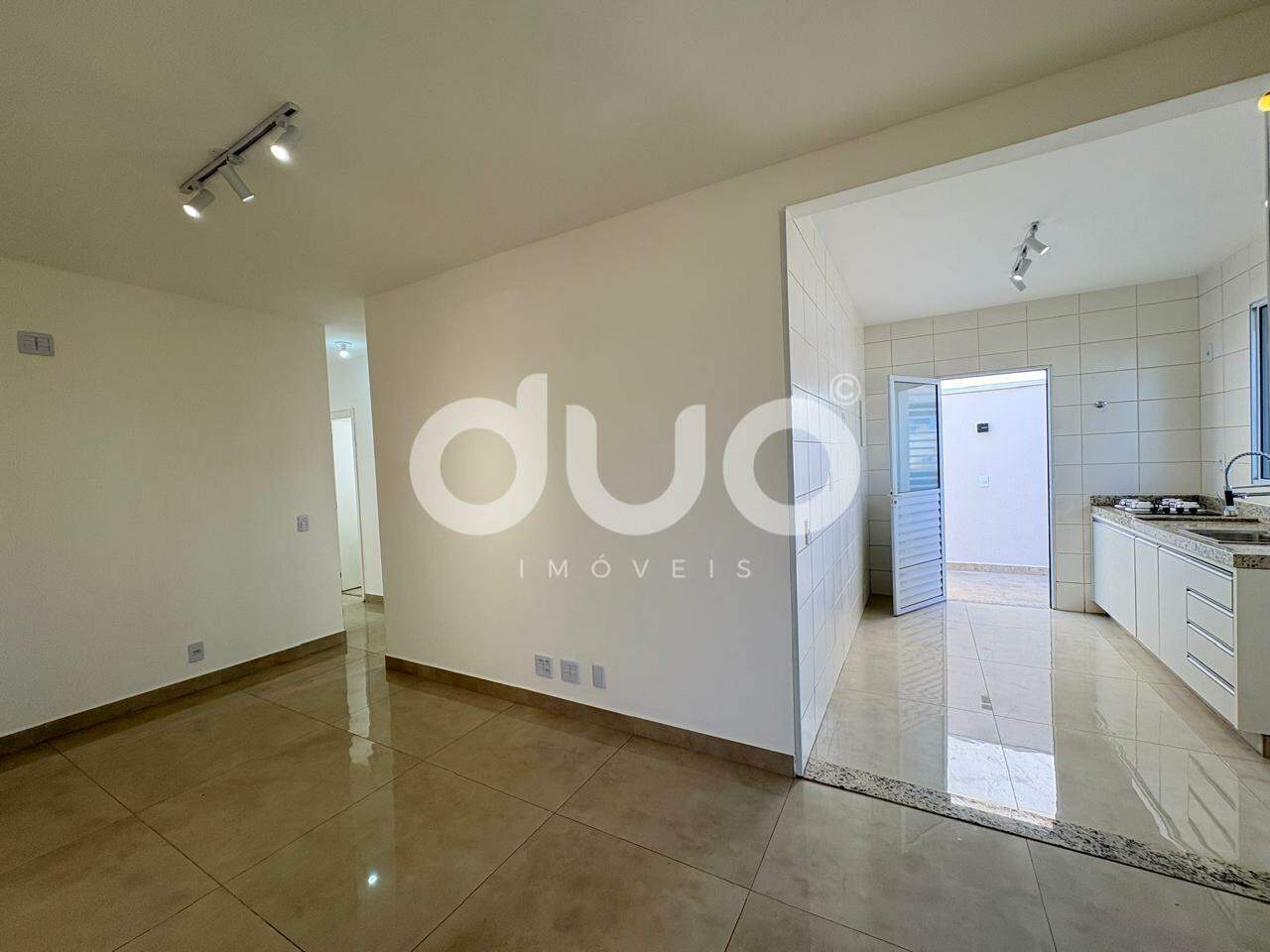 Casa em Condominío à venda no Cidade Judiciaria: 