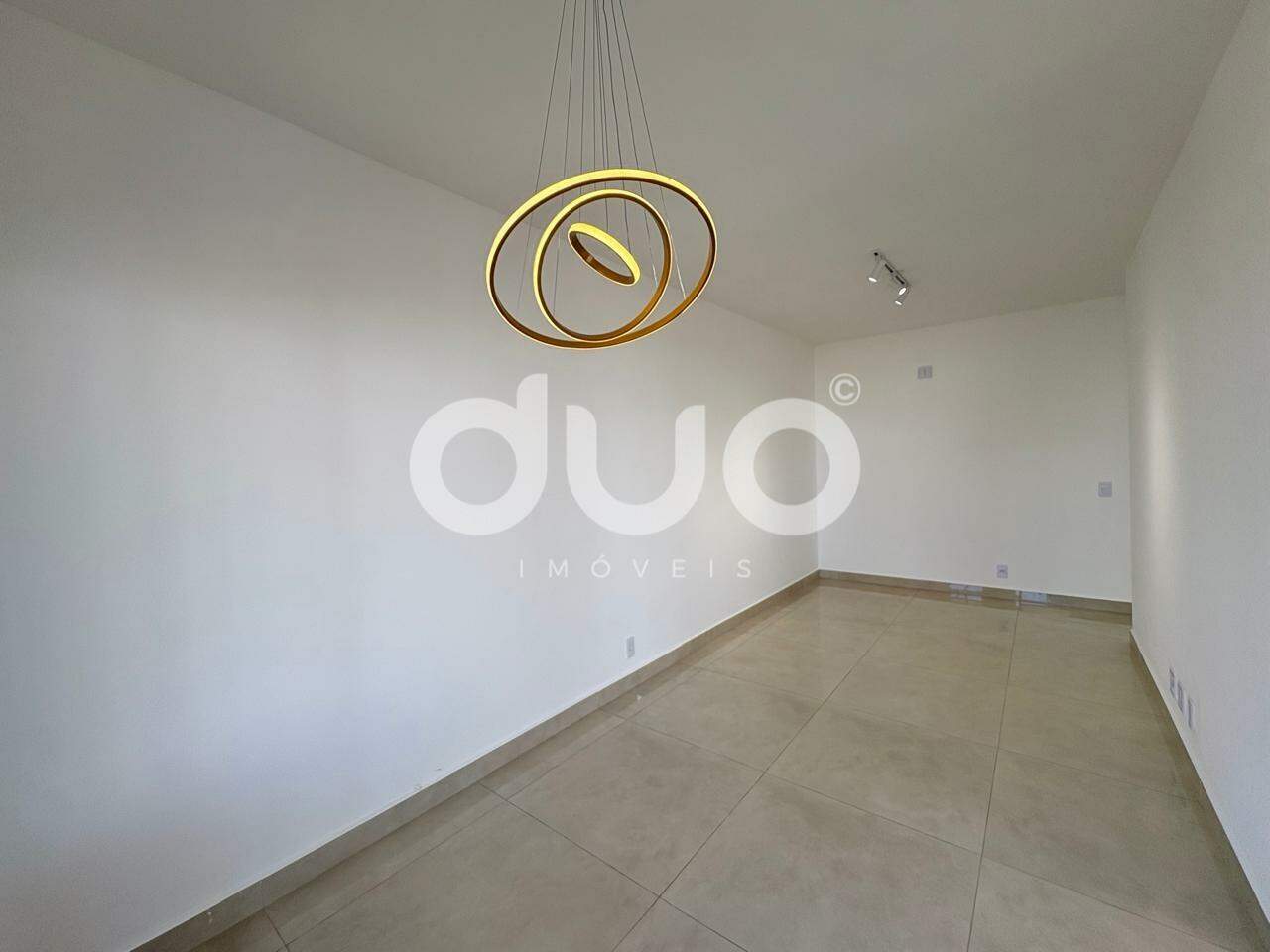Casa em Condominío à venda no Cidade Judiciaria: 