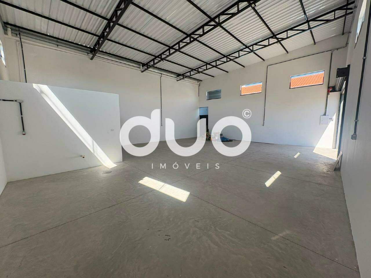 Loja-Salão, 128 m² - Foto 1