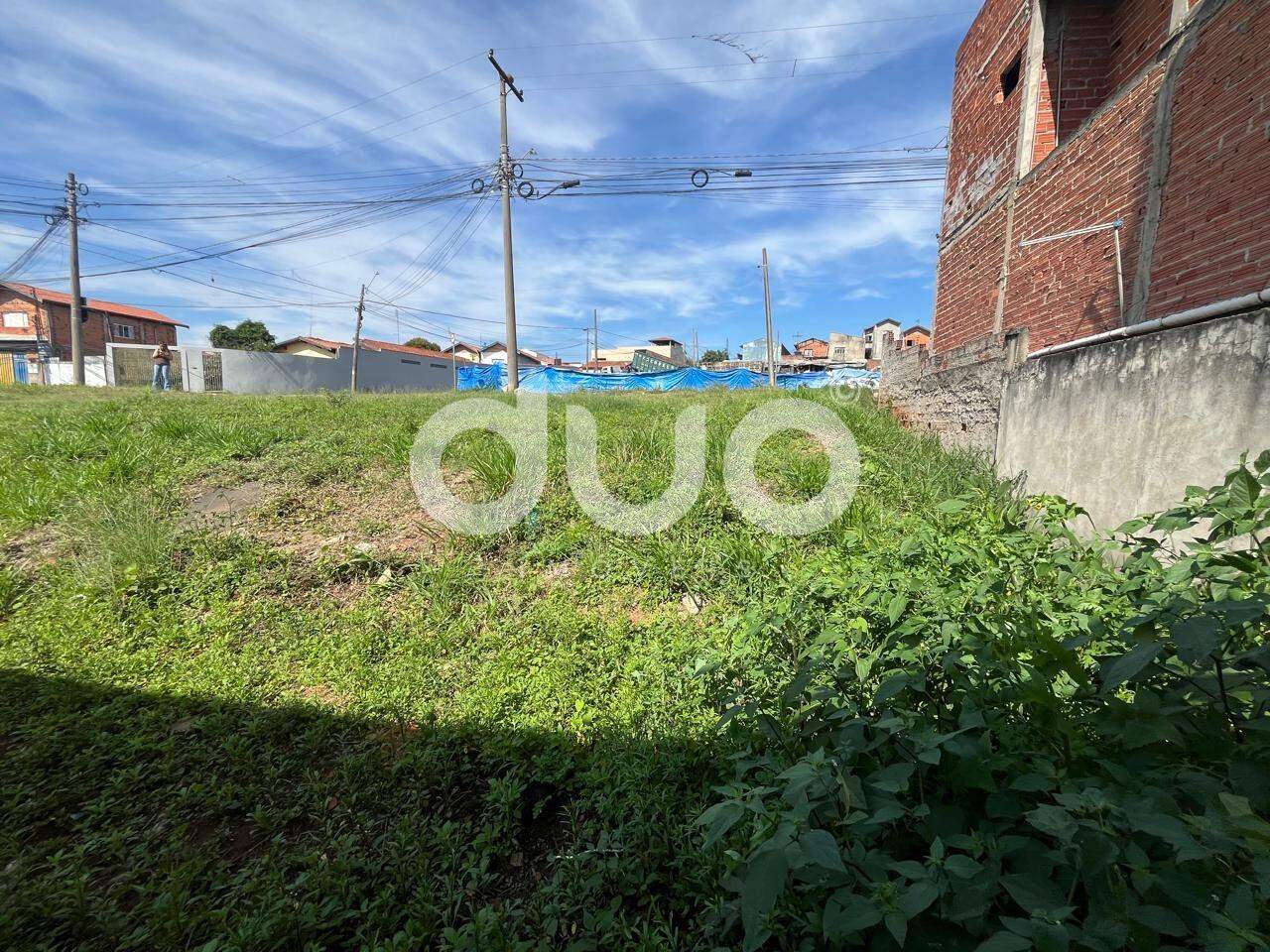 Terreno à venda no Jardim dos Manacás: 