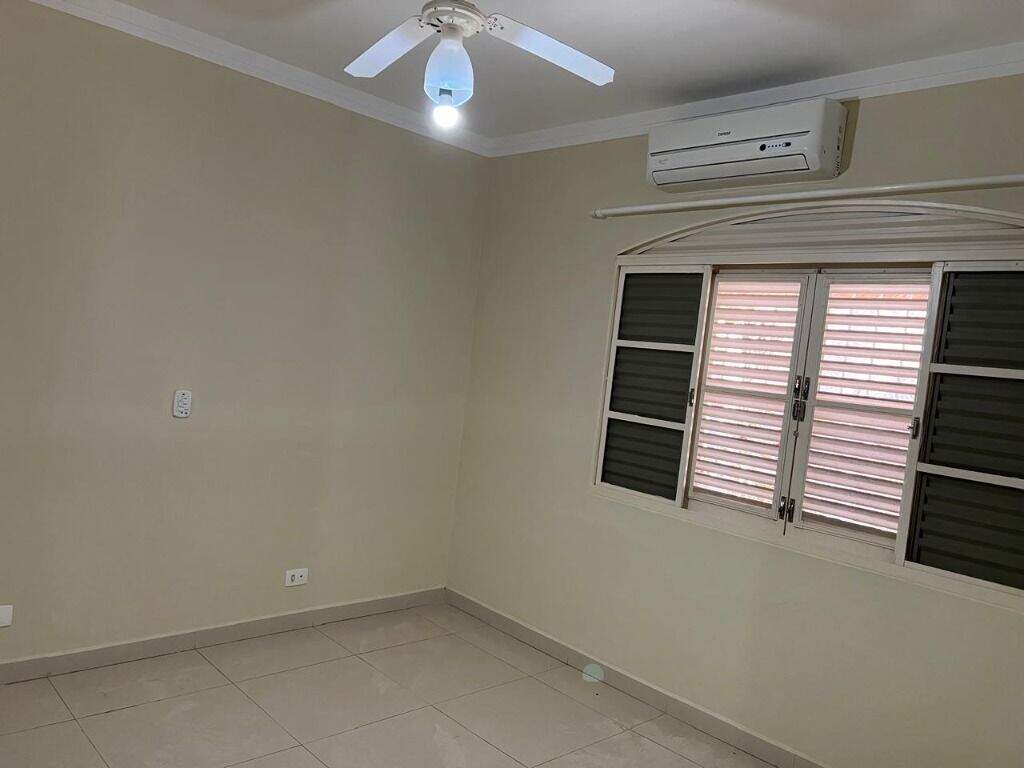 Casa, 3 quartos, 300 m² - Foto 19