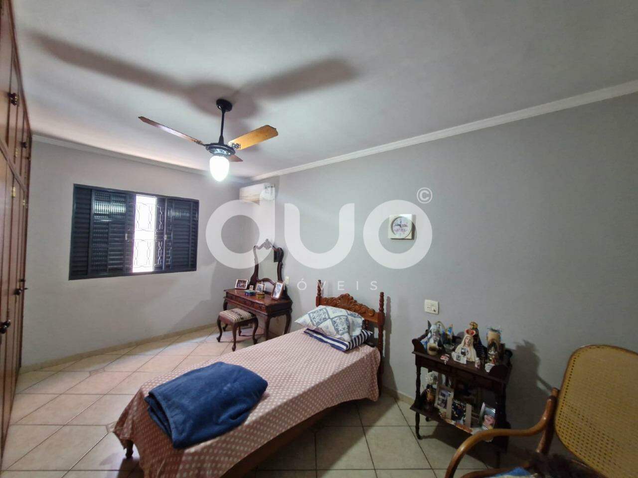 Casa, 5 quartos, 236 m² - Foto 9