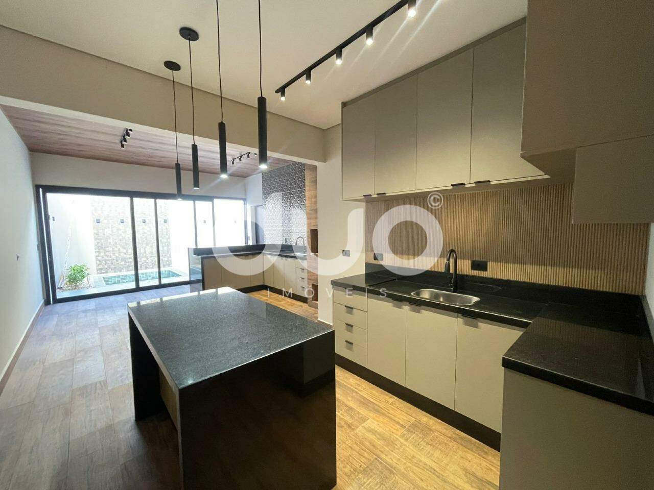 Casa em Condominío para aluguel no Ondas: 
