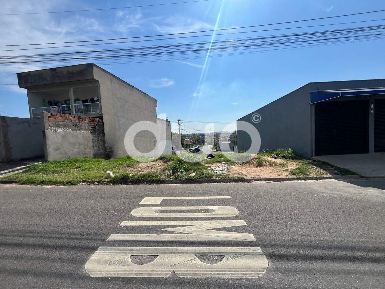 Terreno à venda no Jardim dos Manacás: 
