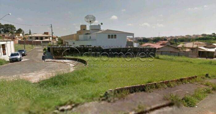 Terreno à venda no Parque Santa Cecília: 