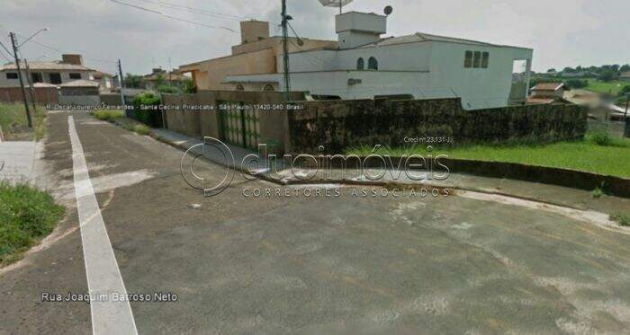 Terreno à venda no Parque Santa Cecília: 