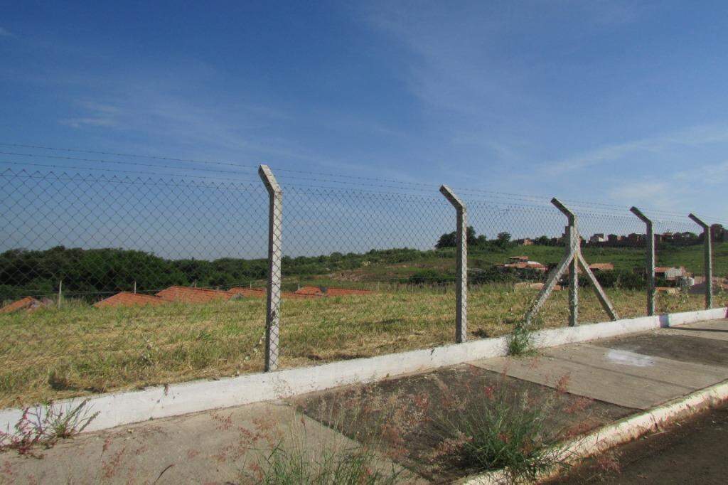 Terreno à venda no Monte Rey 3: 