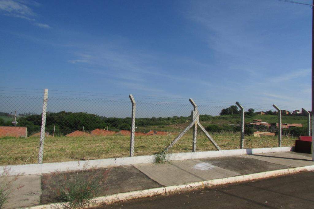 Terreno à venda no Monte Rey 3: 