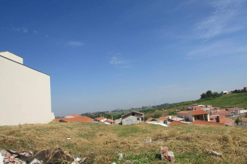 Terreno à venda no Monte Rey 3: 