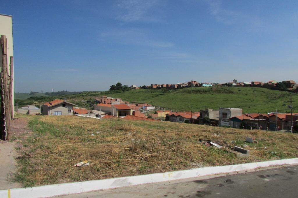 Terreno à venda no Monte Rey 3: 