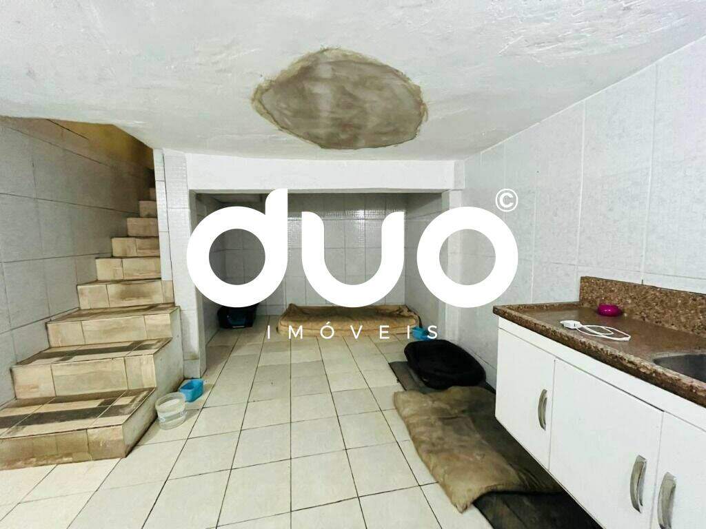 Casa à venda no Alto: 