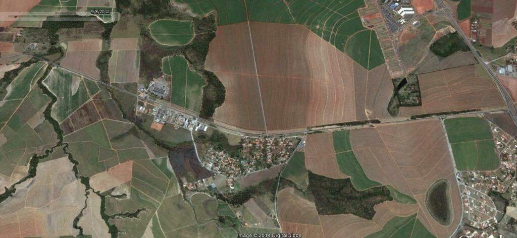Área à venda no Conjunto Habitacional Água Branca: 