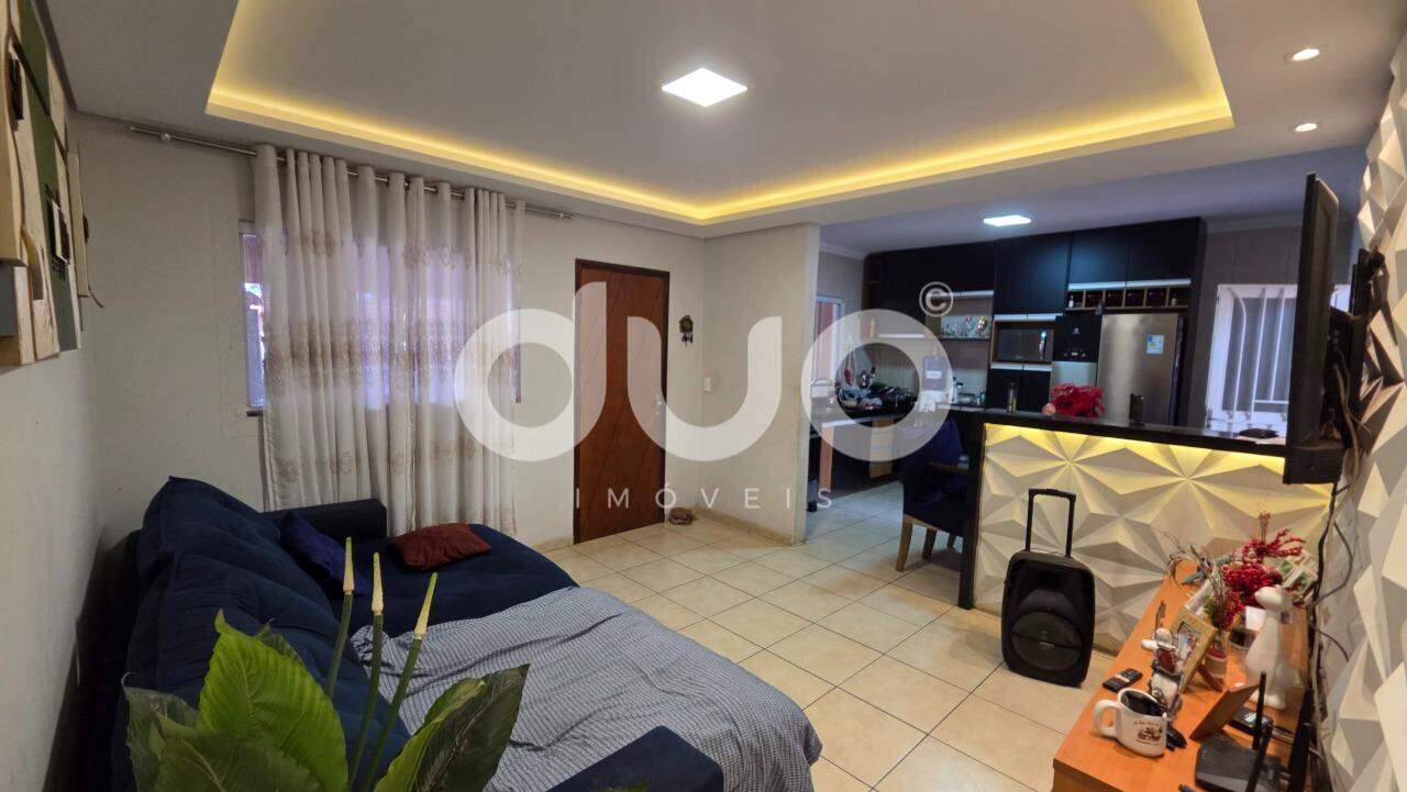 Casa, 3 quartos, 122 m² - Foto 1