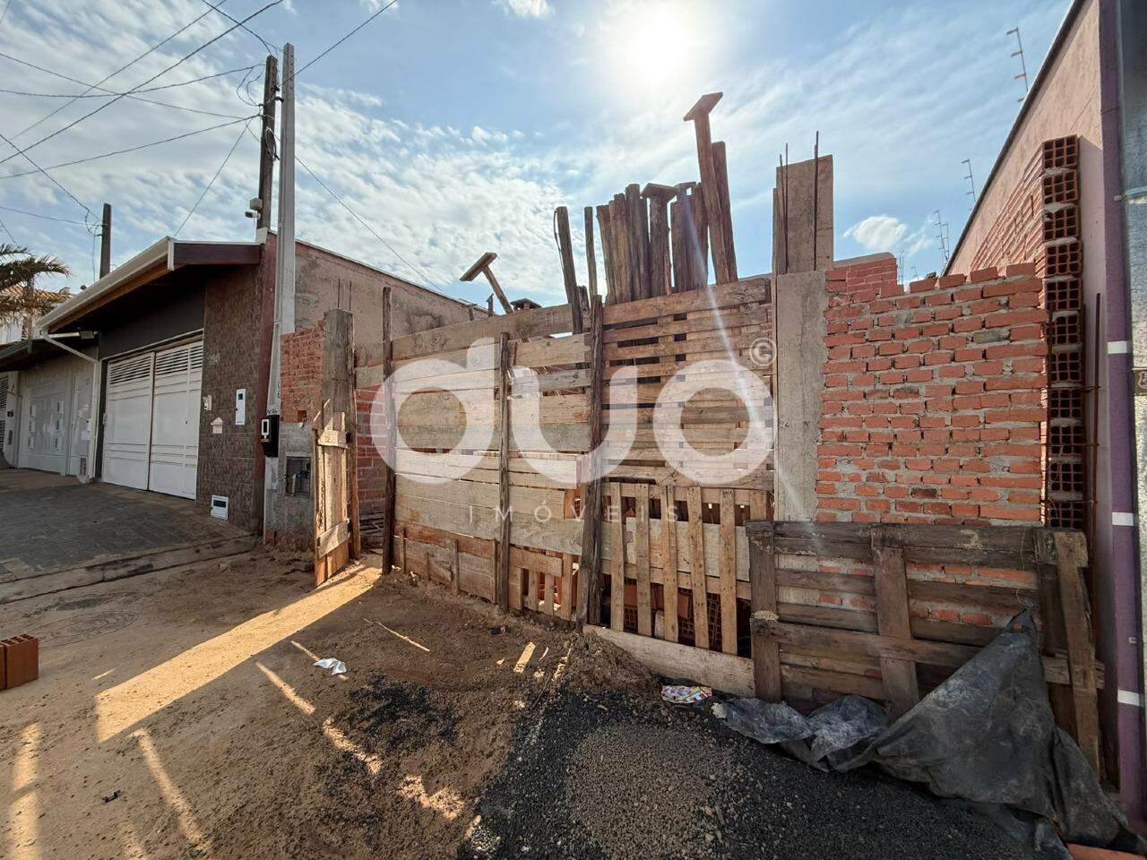 Casa à venda no Nova Água Branca II: 