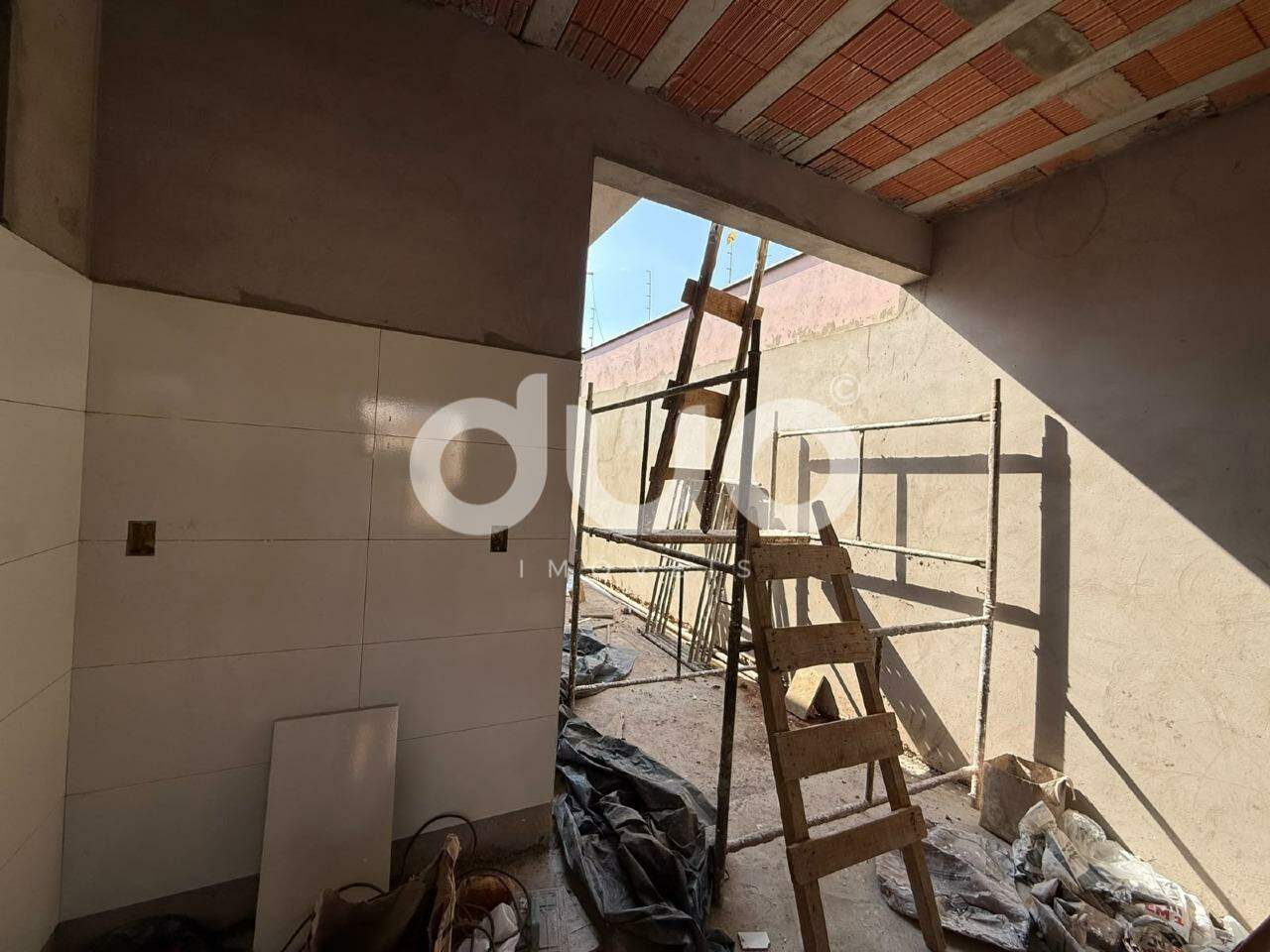 Casa à venda no Nova Água Branca II: 