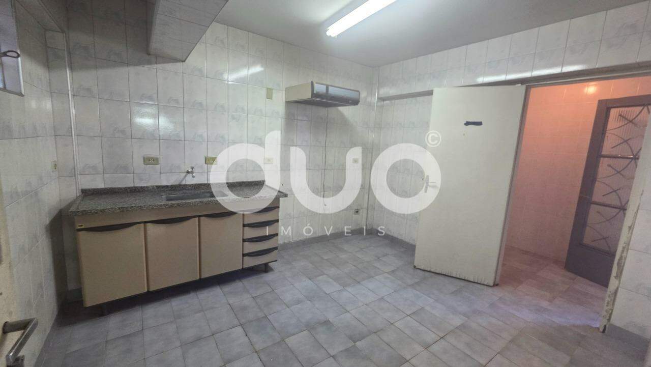 Casa, 3 quartos, 240 m² - Foto 10